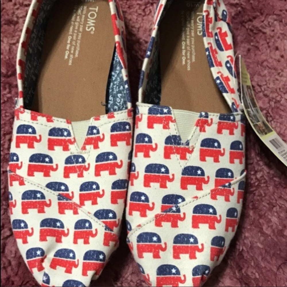 Women’s Toms Size 10